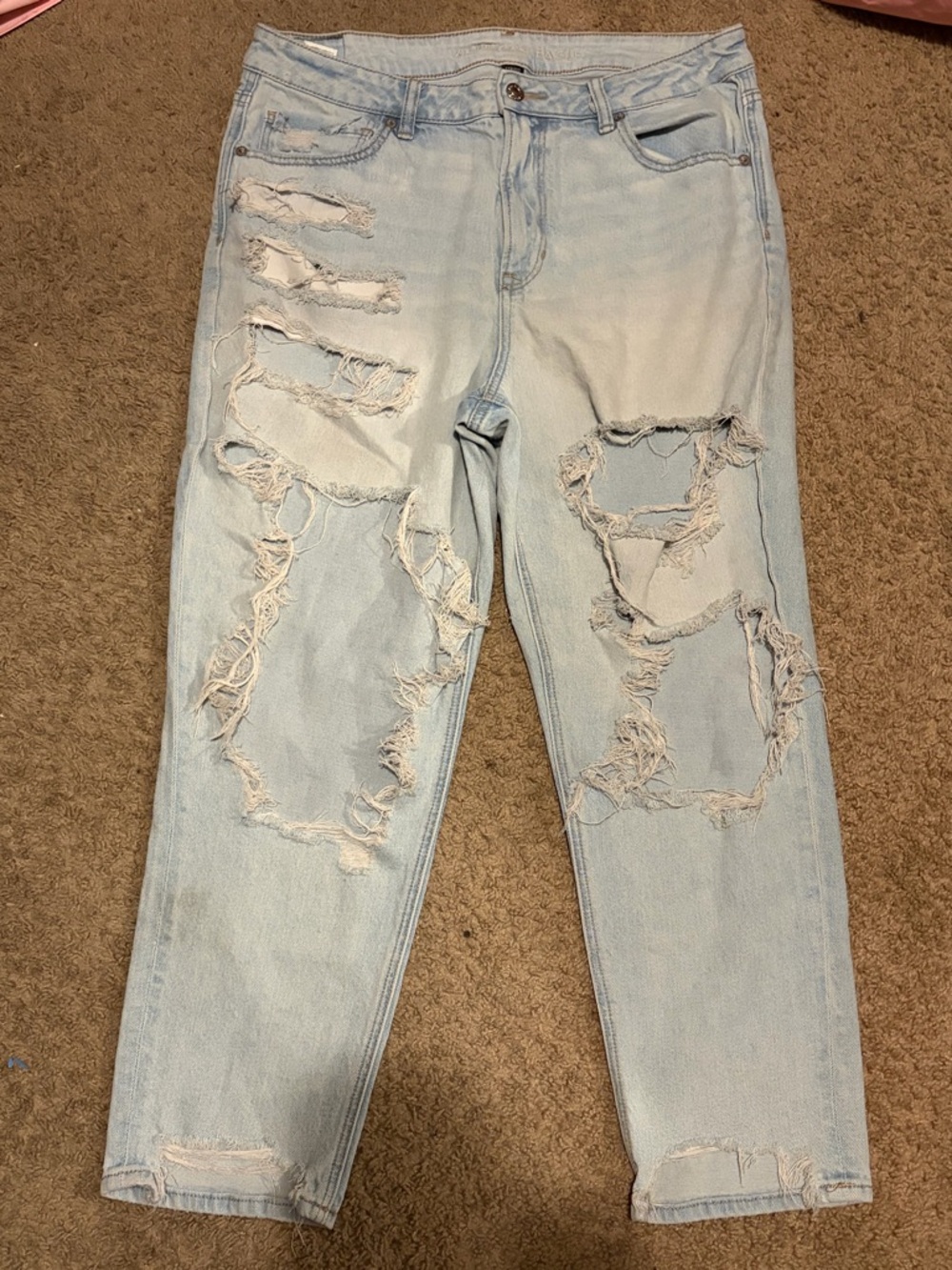 American Eagle Outfitters Light Blue Distressed Boyfriend Jeans